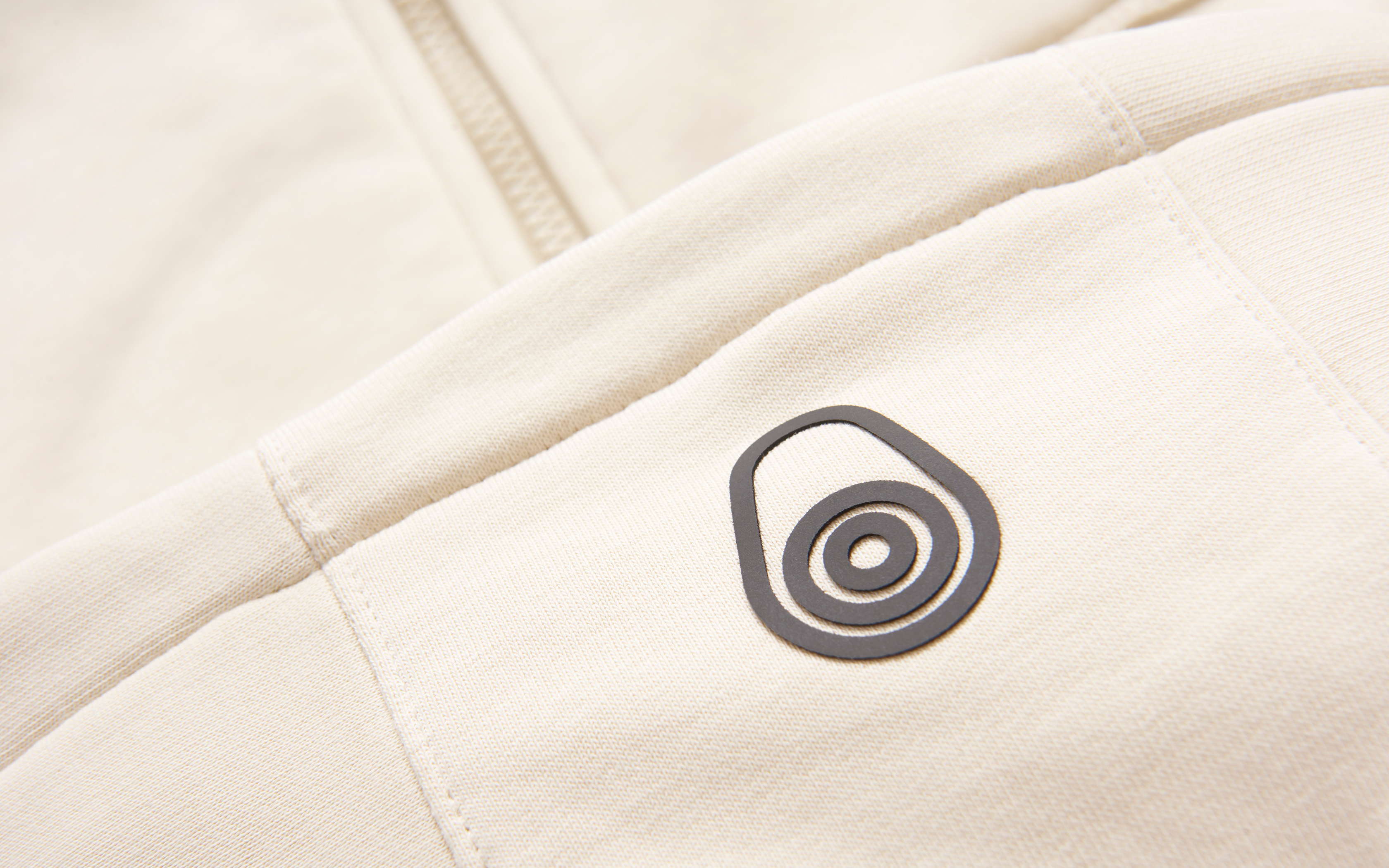 BOWMAN LOGO ZIP HOOD