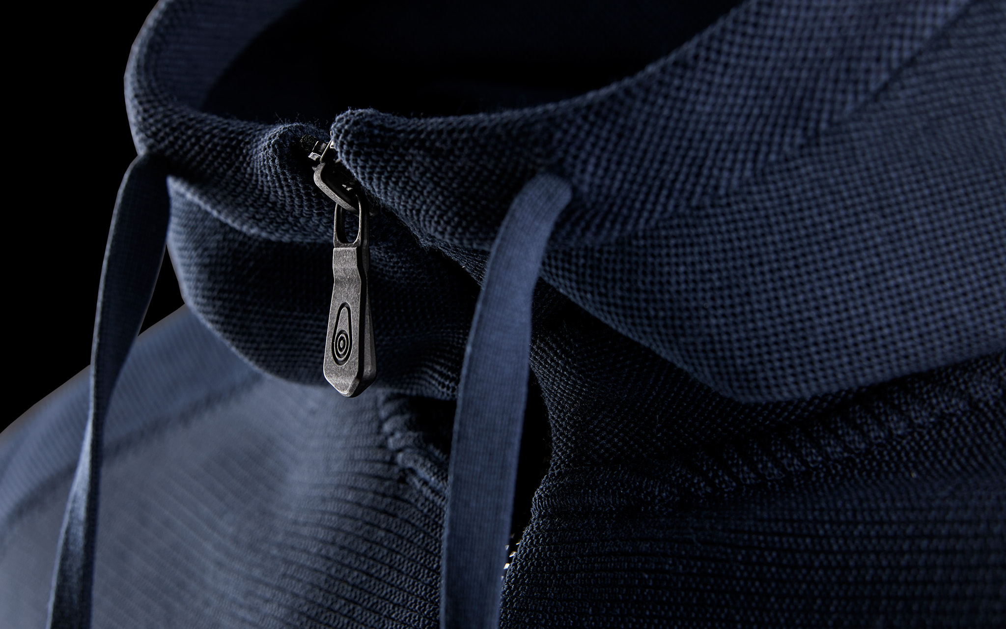 ELEMENT SEAMLESS ZIP HOOD